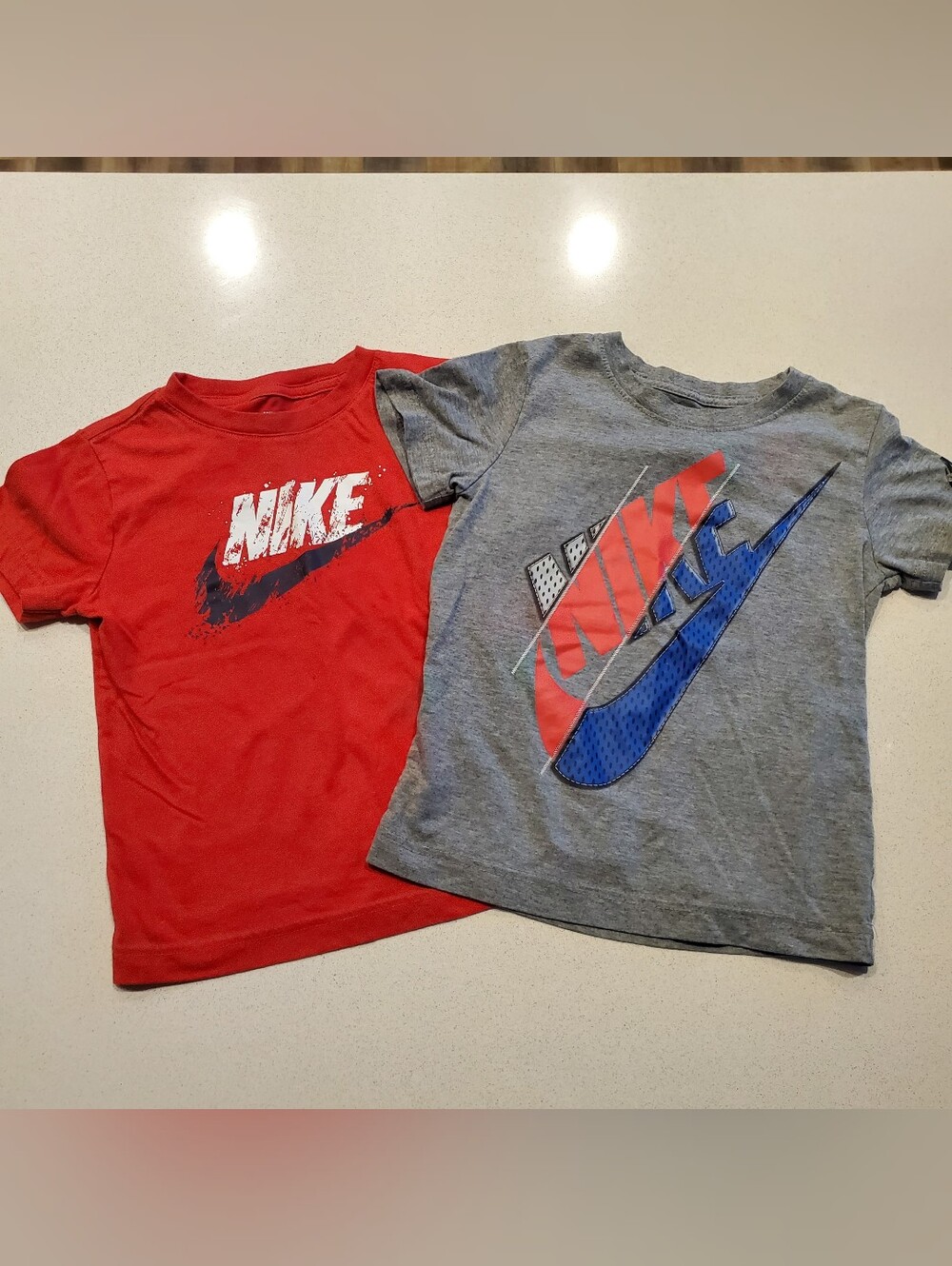 Nike Kids' Short Sleeve Tees in Red and Gray. Size 6